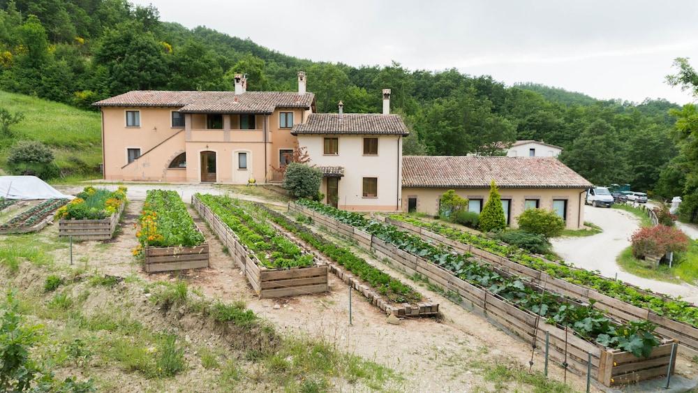 Agriturismo Monastero Di San Biagio Ночера-Умбра Экстерьер фото